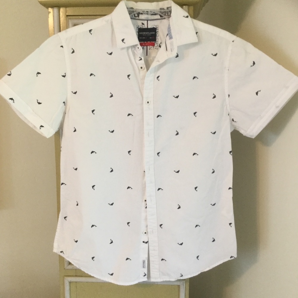 DOLPHINS! Mens size small/slim shirt Navy on white
